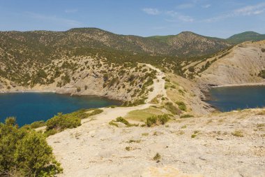 Yeni bir Light.Crimea içinde Karadeniz'in iki yuva arasında dağ promontory.