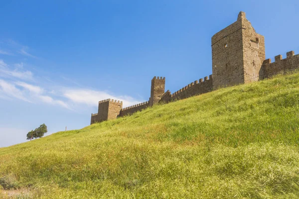Towers Walls Genoese Fortress High Green Hill City Sudak Crimea — Stock Photo, Image