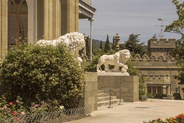 Νότια Πρόσοψη Του Παλατιού Βόττσοφ Γλυπτά Λιονταριών Ακτές Της Νότιας — Φωτογραφία Αρχείου