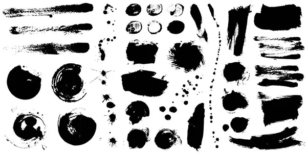 Set Handgezeichnete Pinsel Mit Schwarzer Tinte Isoliert Auf Weißem Hintergrund — Stockvektor