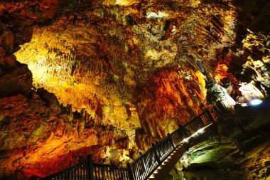 Damlataş Mağarası Alanya Türkiye'de