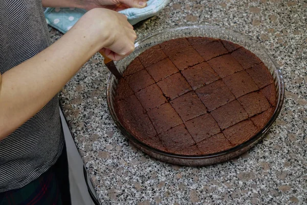 Préparation Gâteau Brownie Maison Avec Fouet Mélangeur Processus Four — Photo