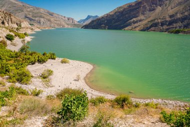 14 Temmuz 2025 Tortum Erzurum. Tortum şelalesi, tortum barajı, göl ve balık çiftlikleri güneşli bir günde.