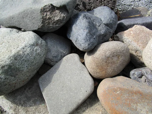 Pedras Aleatoriamente Uma Pilha — Fotografia de Stock