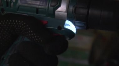 Elektrikli tornavida çalışma closeup