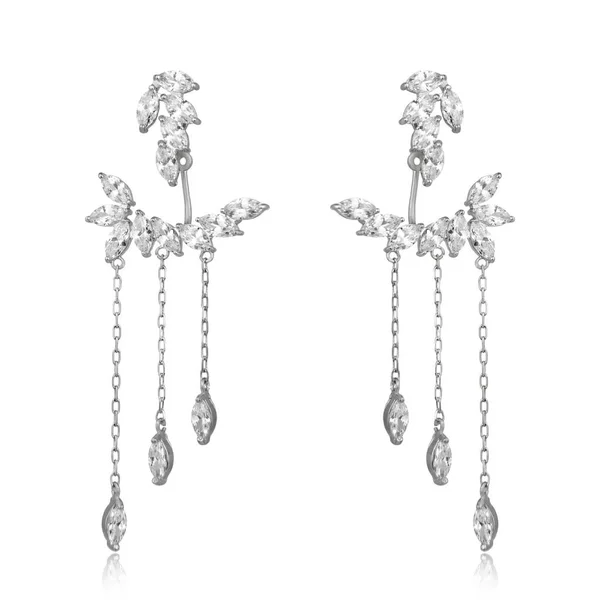 Paar Zilveren Diamantoorringen Geïsoleerd Witte Achtergrond — Stockfoto
