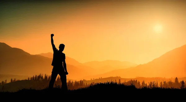 Silueta Del Hombre Joven Contra Valle Brillante Brumoso Montañoso Atardecer — Foto de Stock