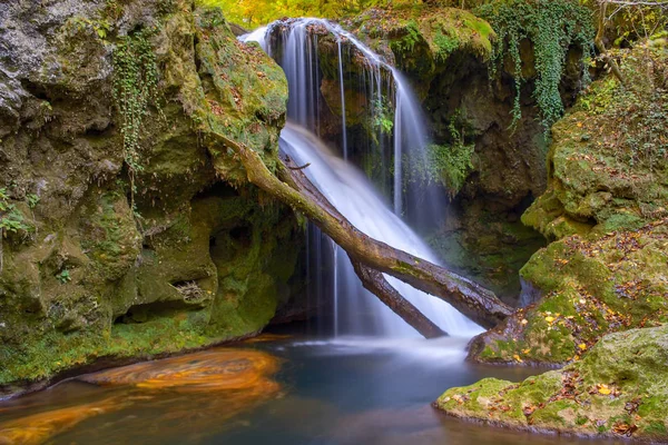 Vaioaga Vodopád Beusnita Národní Park Rumunsko — Stock fotografie