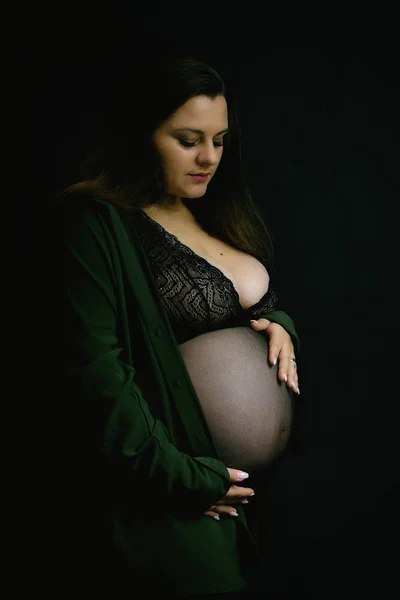 Έγκυος Γυναίκα Αγγίζει Την Κοιλιά — Φωτογραφία Αρχείου