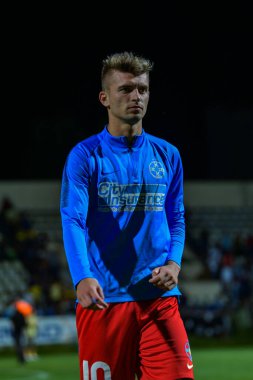 BRASOV, ROMANIA - 25 Haziran 2019: Meçhul Futbolcu, SR Brasov - FCSB, Silviu Ploesteanu Stadyumu. , Brasov, Romanya
