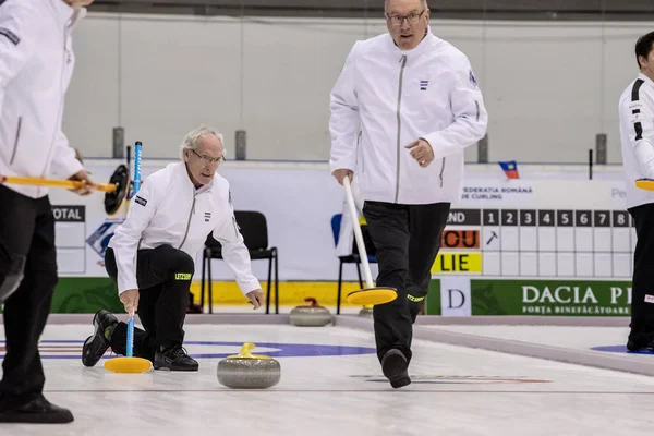 Brasov Romania Aprile 2019 Competitore Sconosciuto Giocare Curling Nei Campionati — Foto Stock