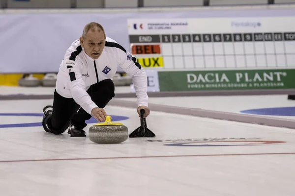 Brasov Romania Aprile 2019 Competitore Sconosciuto Giocare Curling Nei Campionati — Foto Stock