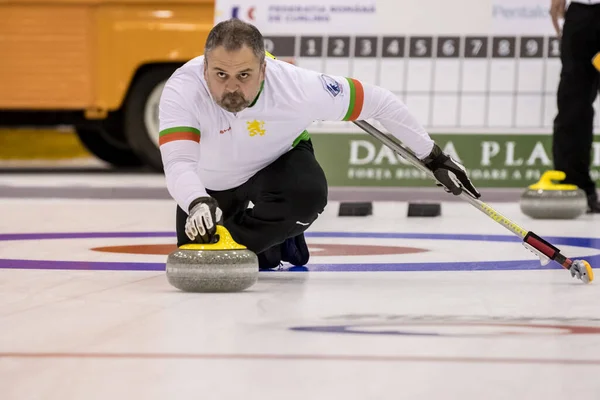 Brasov Romania Aprile 2019 Competitore Sconosciuto Giocare Curling Nei Campionati — Foto Stock