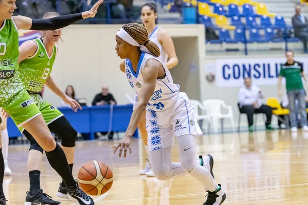 Brasov Rumania Noviembre 2020 Desconocido Jugador Baloncesto Whitted Durante Partido — Foto de Stock