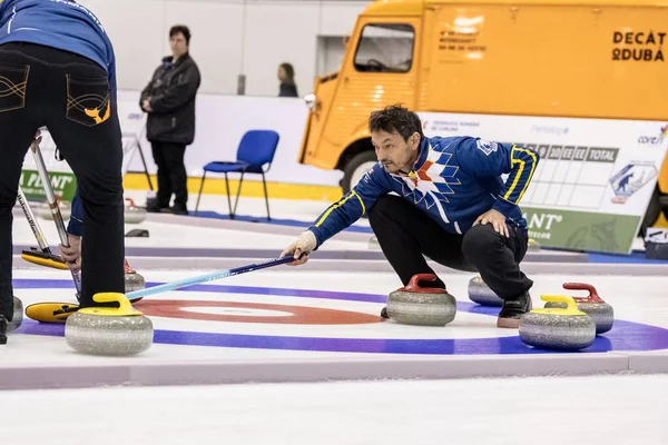 Brasov Romania Aprile 2019 Competitore Sconosciuto Giocare Curling Nei Campionati — Foto Stock