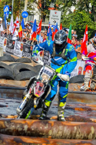 Sibiu Romania Luglio Sconosciuto Concorrente Red Bull Romaniacs Hard Enduro — Foto Stock