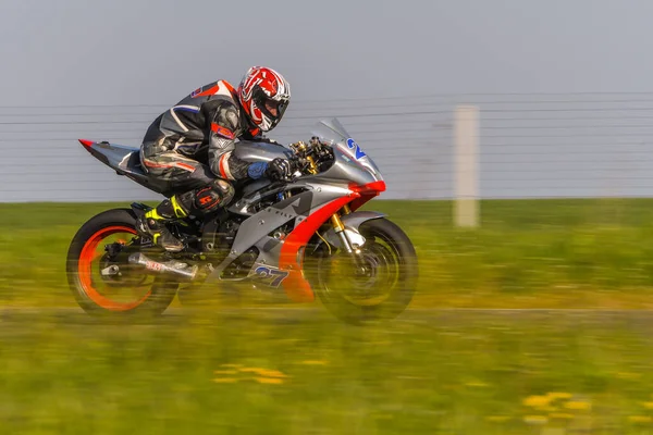 Motopark Rumunsko Rumunsko Dubna 2017 Neznámí Piloti Soutěžící Bmu Evropské — Stock fotografie