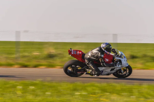 Motopark Rumunsko Rumunsko Dubna 2017 Neznámí Piloti Soutěžící Bmu Evropské — Stock fotografie