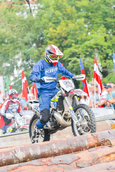 Sibiu Romania 7月28日 Red Bull Romaniacs Hard Enduro Rallyで知られていないライバル 世界で最も過酷なエンデューロ — ストック写真