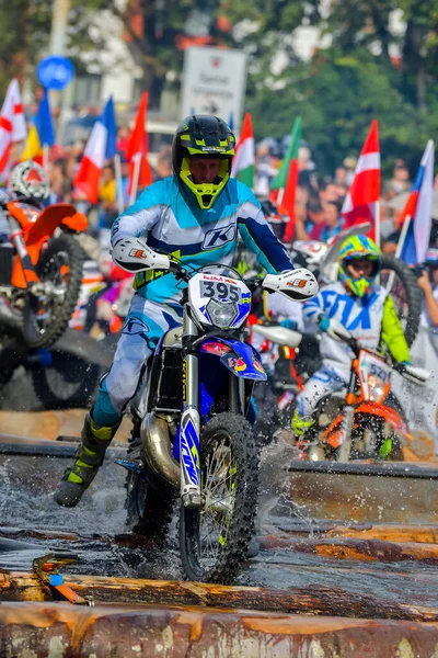 Sibiu Romania Luglio Sconosciuto Concorrente Red Bull Romaniacs Hard Enduro — Foto Stock