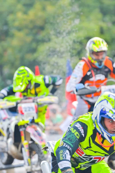 Sibiu Romania 7月28日 Red Bull Romaniacs Hard Enduro Rallyで知られていないライバル 世界で最も過酷なエンデューロ — ストック写真