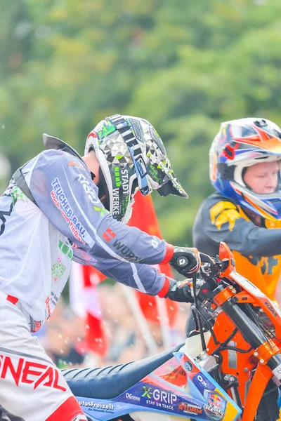 Sibiu Romania 7月28日 Red Bull Romaniacs Hard Enduro Rallyで知られていないライバル 世界で最も過酷なエンデューロ — ストック写真