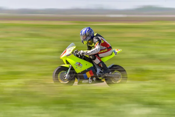 Motopark Rumania Rumania Abril 2017 Pilotos Desconocidos Compitiendo Bmu European —  Fotos de Stock