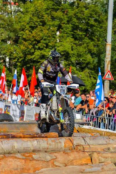 Sibiu Romania Luglio Sconosciuto Concorrente Red Bull Romaniacs Hard Enduro — Foto Stock