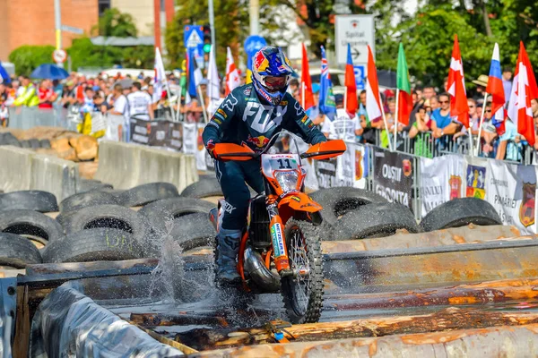 Sibiu Roemenië Juli Onbekende Concurrent Red Bull Roemeniacs Hard Enduro — Stockfoto