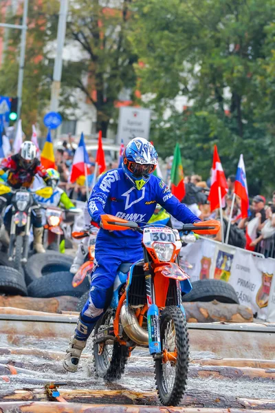 Sibiu Roemenië Juli Onbekende Concurrent Red Bull Roemeniacs Hard Enduro — Stockfoto