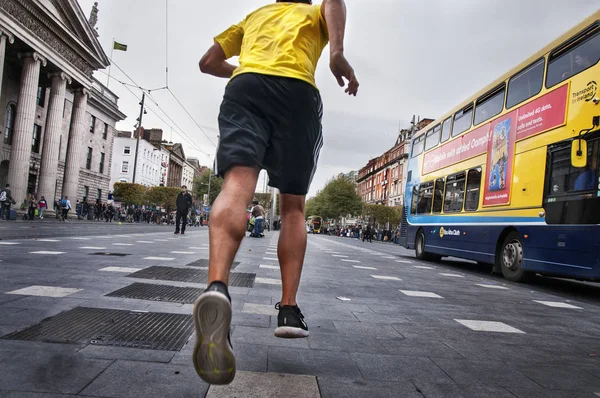 Dublin. İrlanda - 14 Ekim 2017: runner üzerinde o'Connell sokak