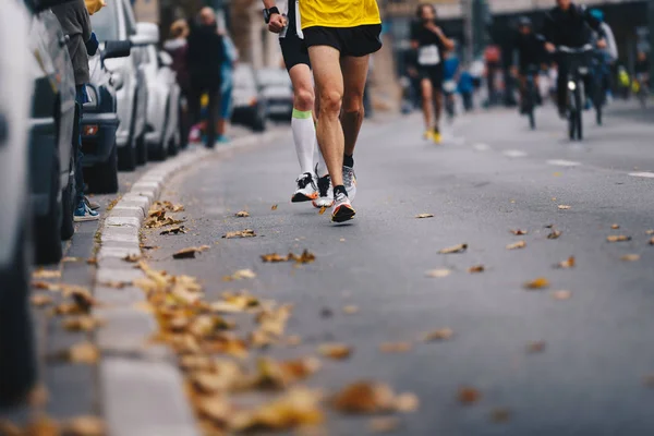 Marathon Running Race People Feet Autumn Road Runners Run Urban — Stock Photo, Image