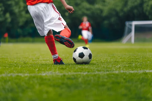 Football Kick on the Field. Player Kicking Soccer Ball — Stock Photo, Image