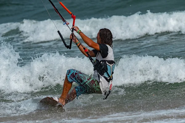 Kitesurf Sur Les Vagues Mer Mui Plage Phan Thiet Binh — Photo