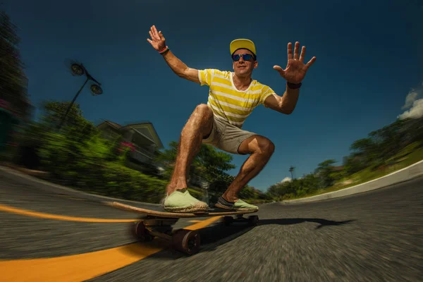 Cool Street Skateboarder Urban Tropic Scene — Stock Photo, Image