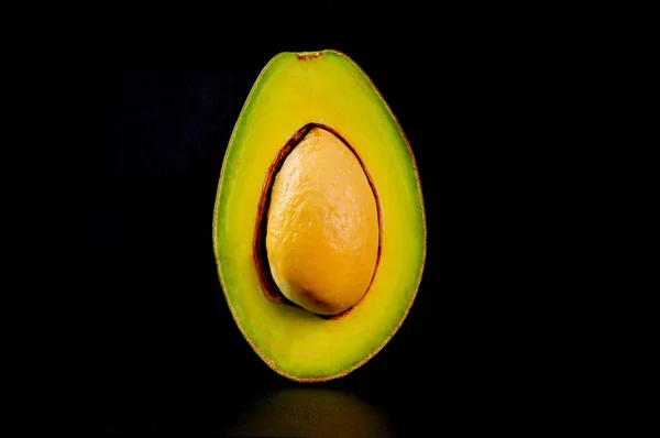 Sliced Avocado Isolated Dark Background Half Sliced Avocado — Stock Photo, Image