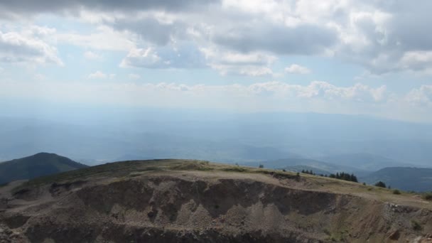 Schwenkaufnahme Einer Landschaft Vom Höchsten Aussichtspunkt Des Kopaonik Berges Serbien — Stockvideo