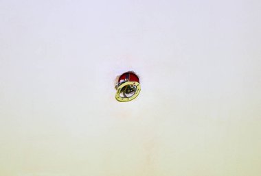 Işık anahtarlayıcı kurulumu