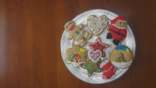 Assiette Porcelaine Pleine Biscuits Gingembre Sur Une Table Bois Toutes — Video