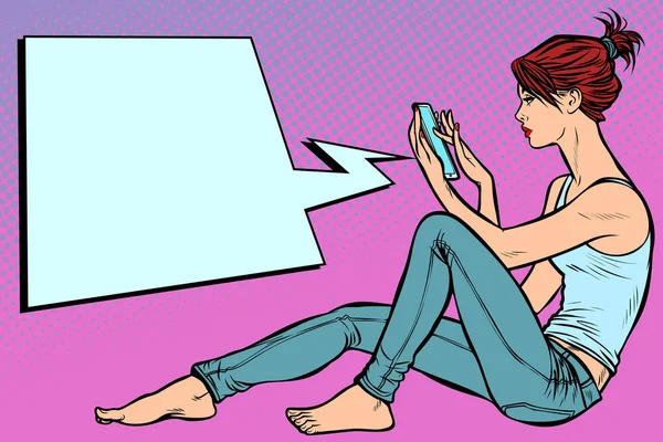 Mulher sentada no chão e ler smartphone — Vetor de Stock