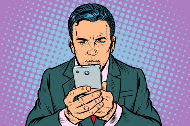 adam smartphone vasıl görünüyor