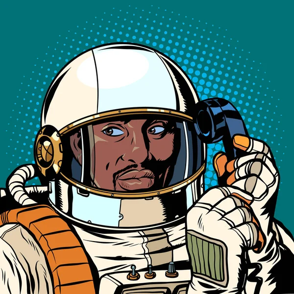 Σοβαρός Αφρικανός αστροναύτης που μιλάει σε ένα τηλέφωνο ρετρό — Διανυσματικό Αρχείο