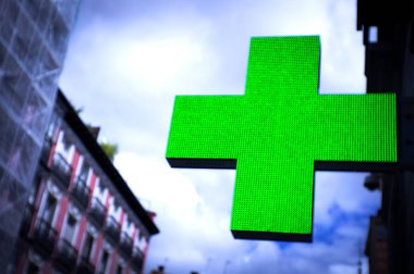 Bir haç şeklinde işaret bir eczane varlığını gösteren