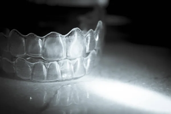 Ortodontia Invisível Para Alinhar Dentes — Fotografia de Stock