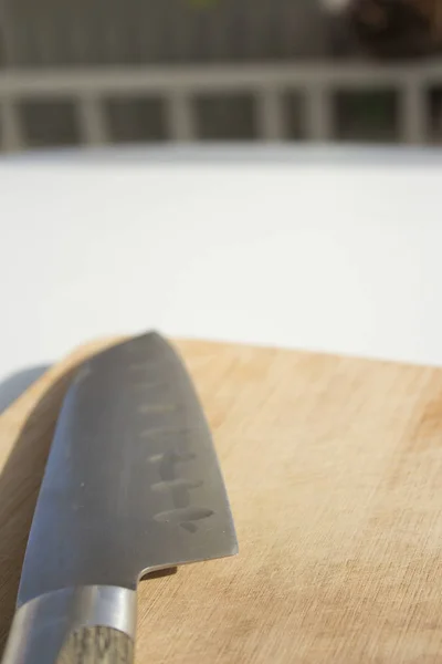 Профессиональный нож для резки овощей — стоковое фото