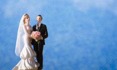 Bilardo geçmişinde standart bir düğün çifti figürü. Kimse yok.