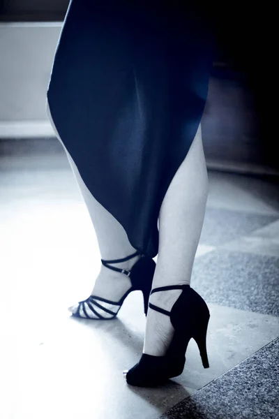 Ноги Сексуальної Жінки Танго Танцюрист Позі — стокове фото