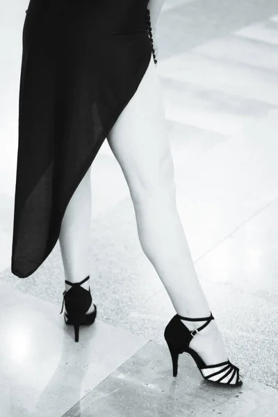 Ноги Сексуальної Жінки Танго Танцюрист Позі — стокове фото