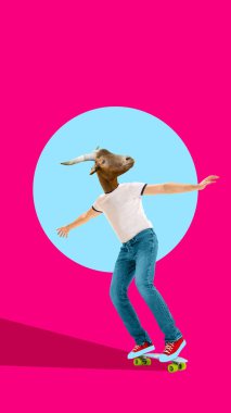 Yaratıcı dijital sanat eseri. Keçi kafalı kaykaycı adam renkli sürreal sokak tarzı bir portrede. Kentsel gençlik kavramı, alternatif yaşam tarzı, moda editörü ve oyuncu kimlik.