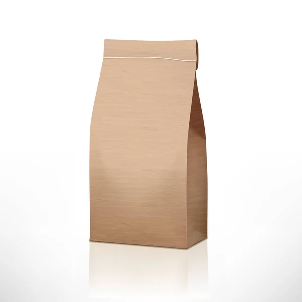 Tydlig Craft papper påse förpackning isolerad på vit — Stock vektor